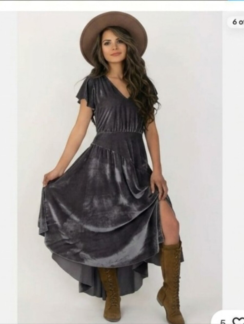 Joyfolie Velvet Maxi Dress in Gray